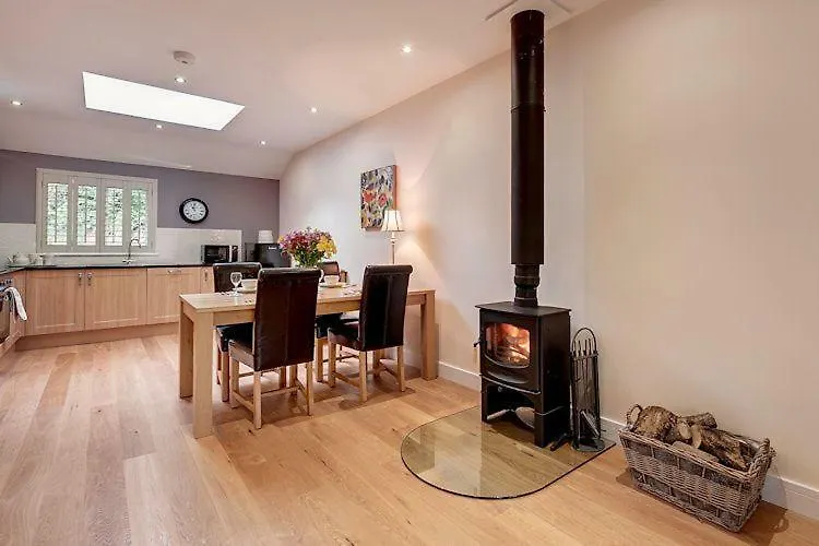 Willow Lodge, South View Lodges, Exeter 0*,  United Kingdom